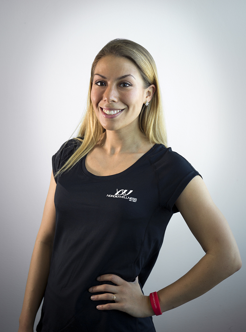Josefin Larsson_275x370.jpg