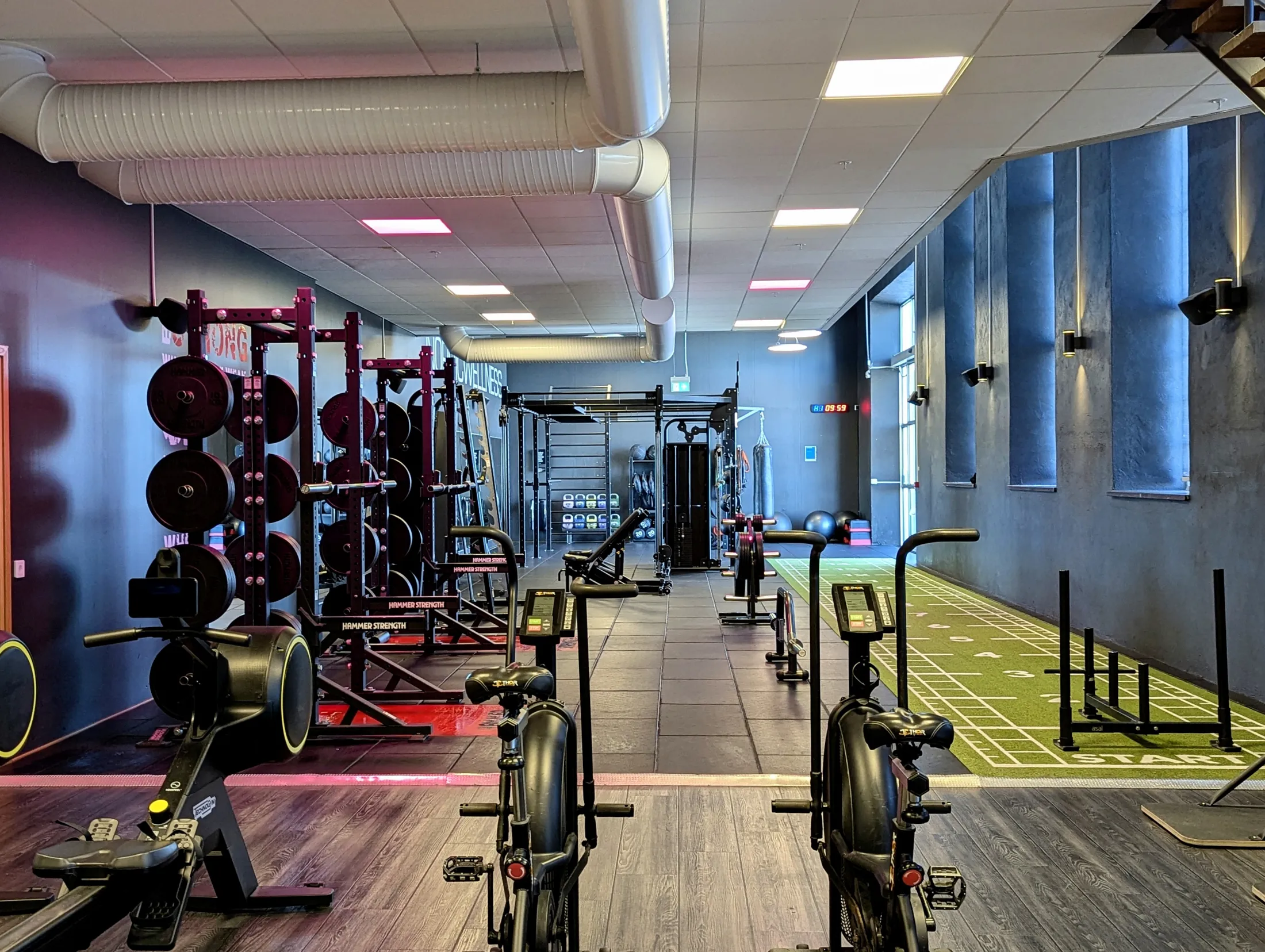 PXL 20250504 075958789.PORTRAIT.ORIGINAL~2