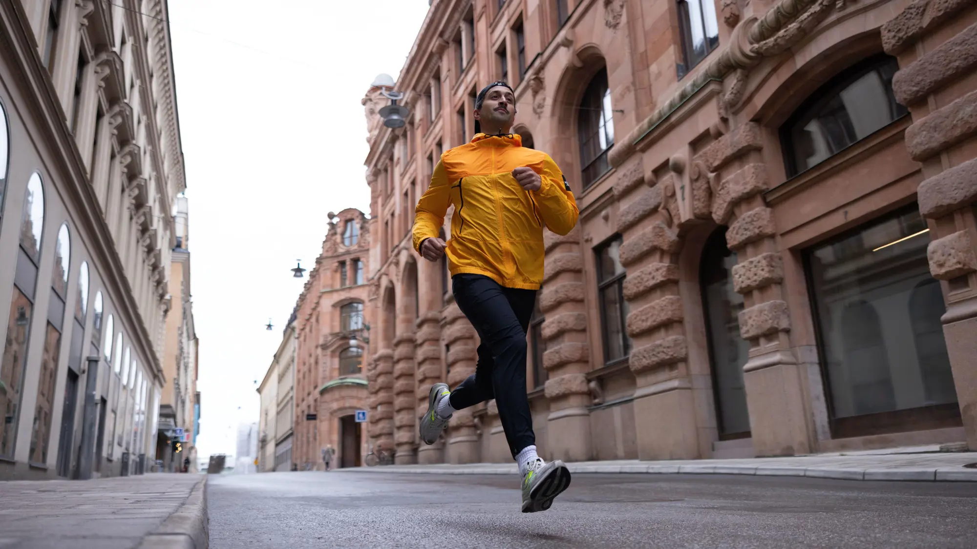 RUN