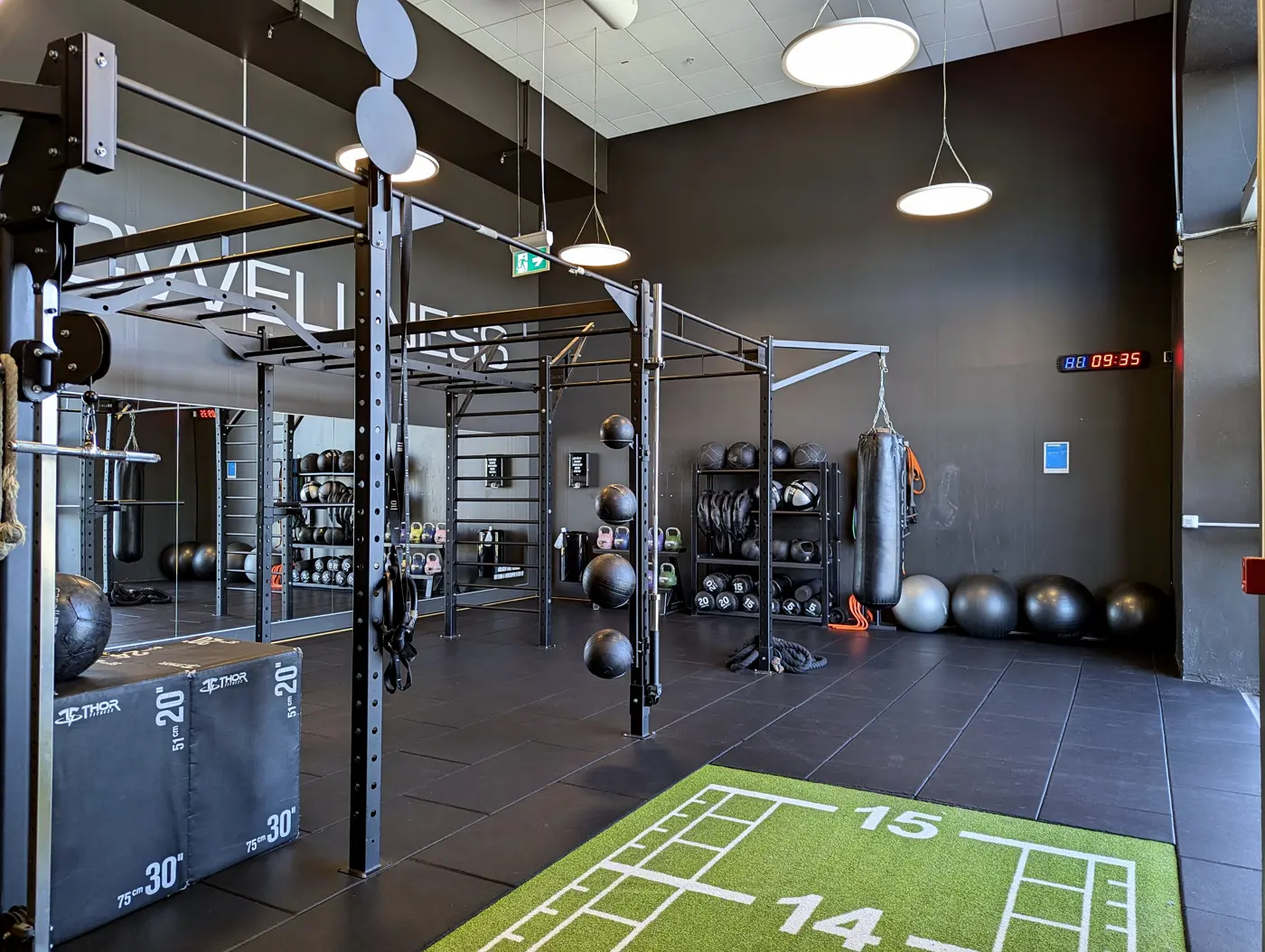 PXL 20250504 073548428~2