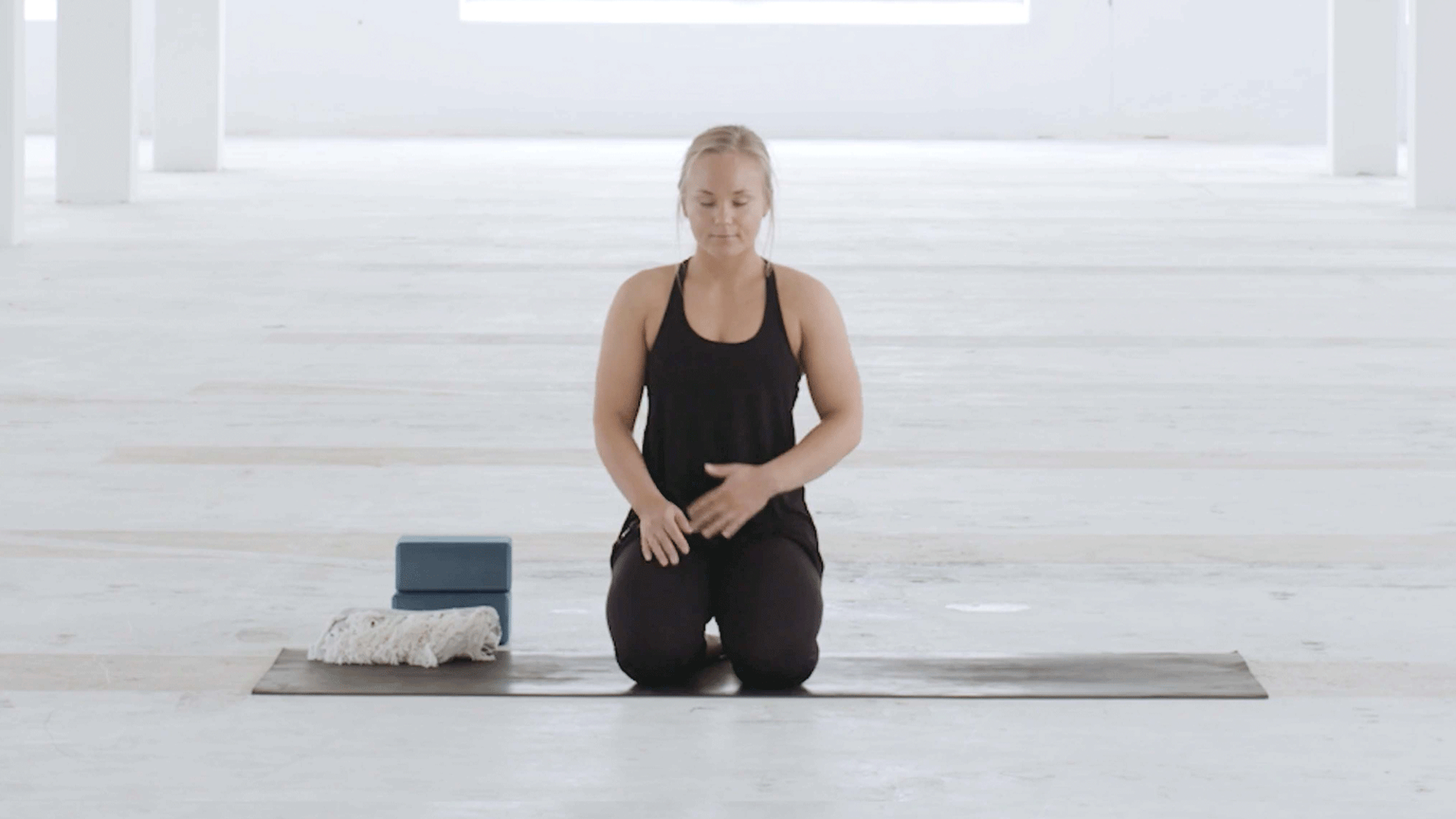 0024 Yin Yoga%0A