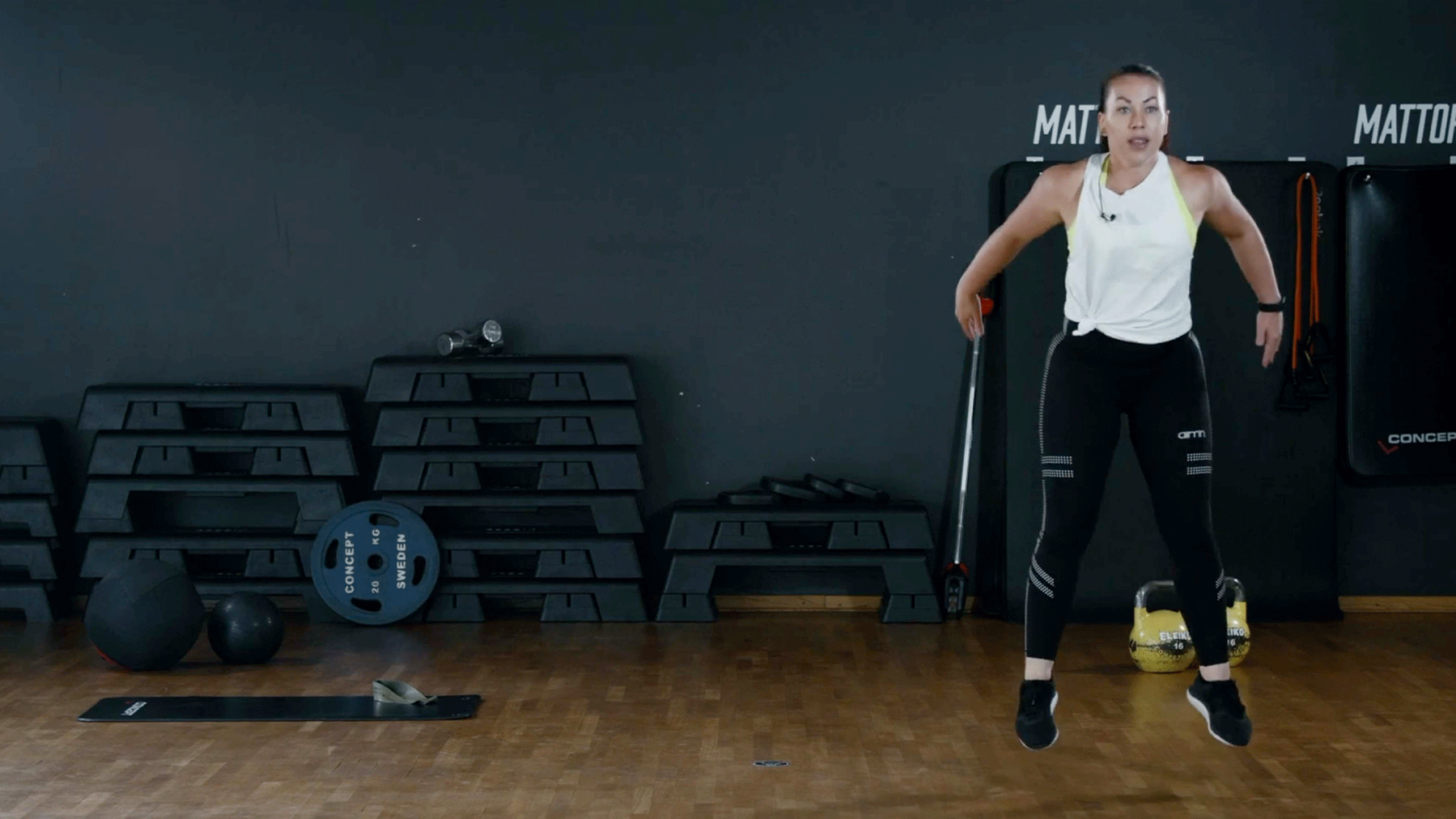 0017 Booty Move 5%0A