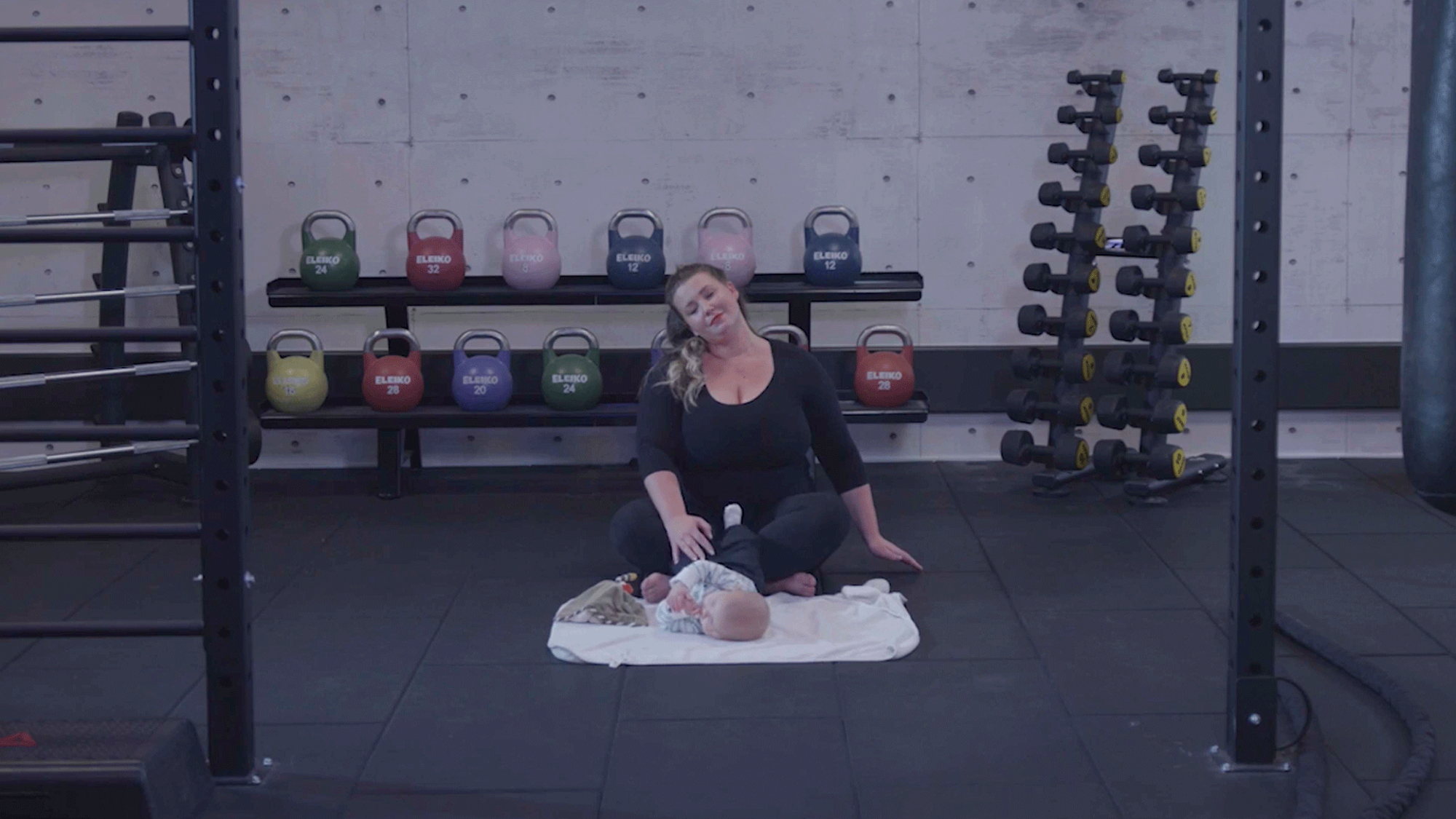 0059 Mama Yoga%0A