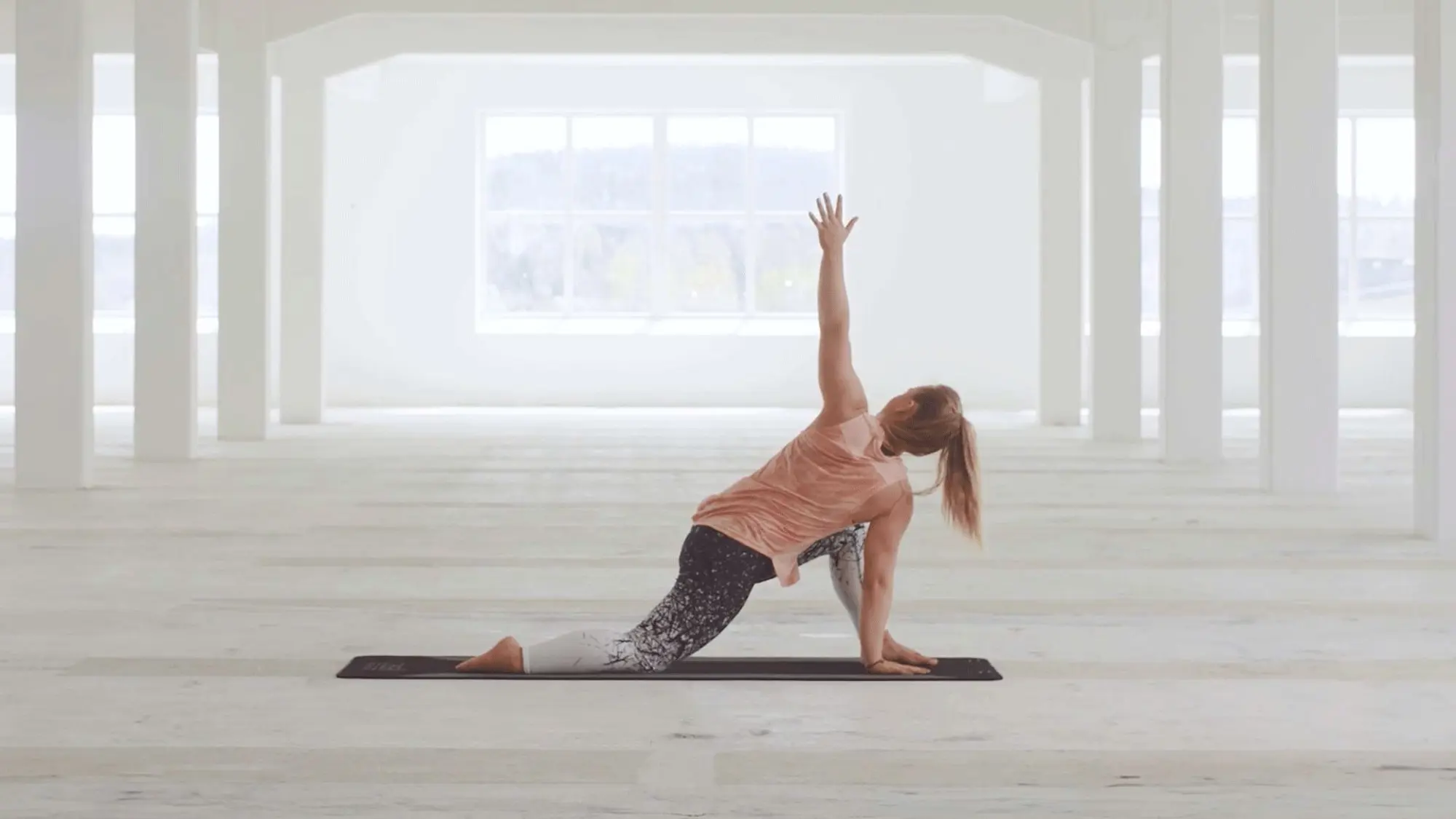 HOT YOGA (1)