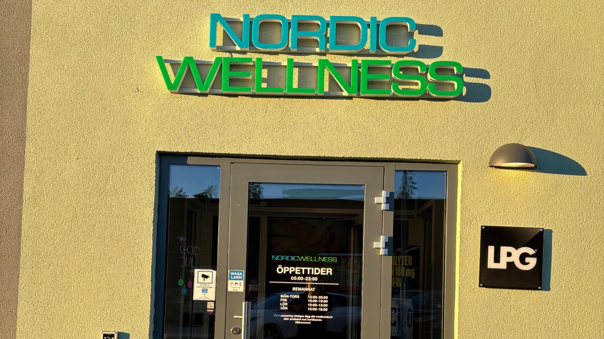 78481952046 17B3ee12 2961 40E4 94Ff 60064A9e8c76